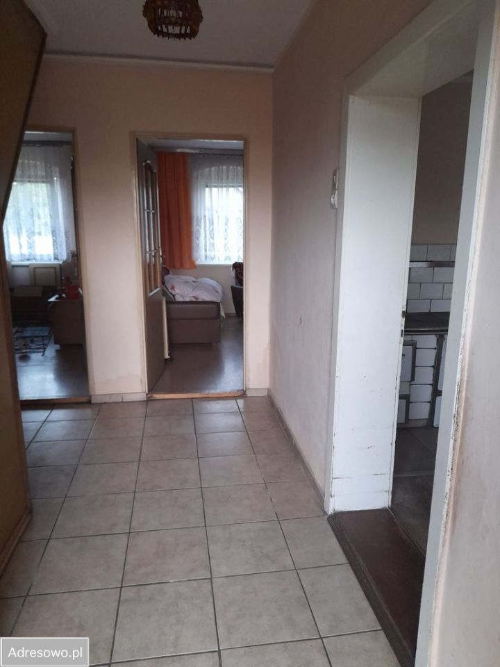 dom wolnostojący, 3 pokoje Zawiść. Zdjęcie 2