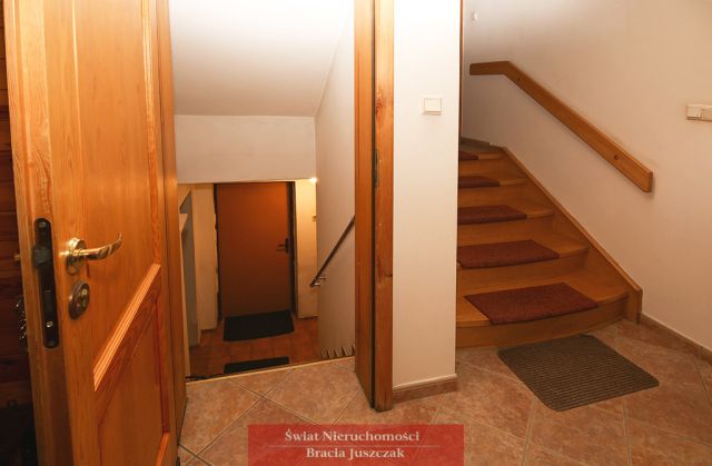 dom wolnostojący, 8 pokoi Oleśnica. Zdjęcie 25