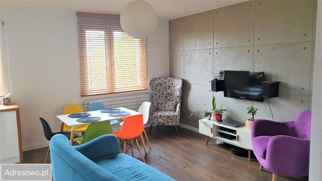 Mieszkanie 3-pokojowe Radom Ustronie, ul. Polskiego Czerwonego Krzyża. Zdjęcie 1