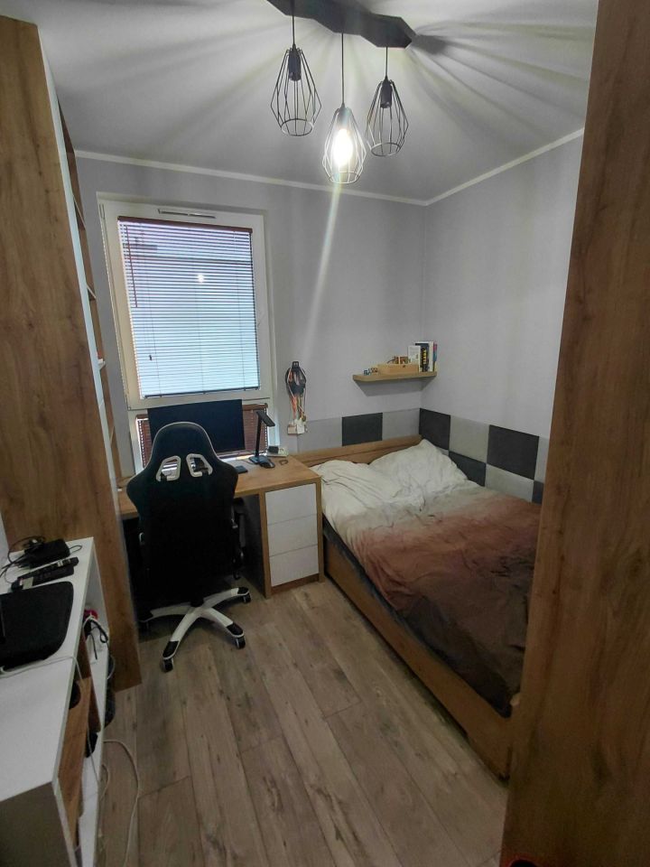 Mieszkanie 4-pokojowe Nowy Dwór Mazowiecki. Zdjęcie 2