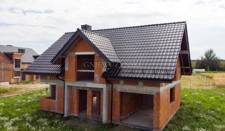 dom wolnostojący, 5 pokoi Nysa