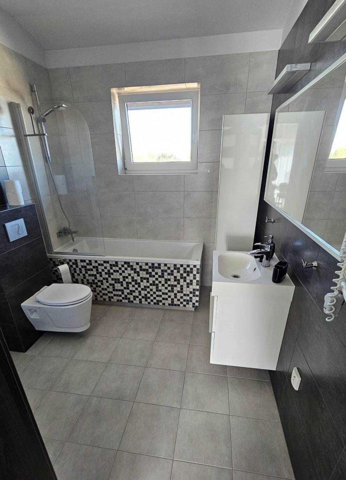 Mieszkanie 3-pokojowe Niepołomice, ul. Partyzantów. Zdjęcie 2