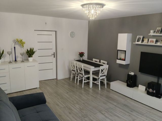 Mieszkanie 2-pokojowe Świebodzice, ul. marsz. Józefa Piłsudskiego. Zdjęcie 1