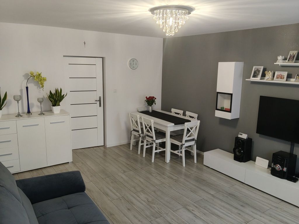 Mieszkanie 2-pokojowe Świebodzice, ul. marsz. Józefa Piłsudskiego. Zdjęcie 1