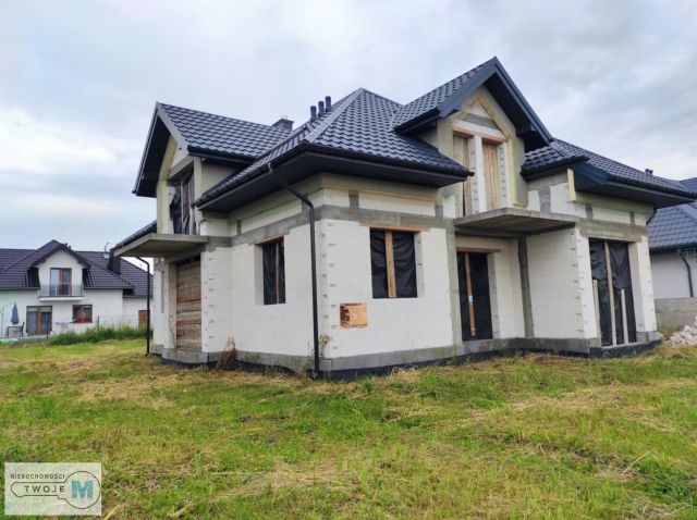 dom wolnostojący, 6 pokoi Chmielnik. Zdjęcie 5