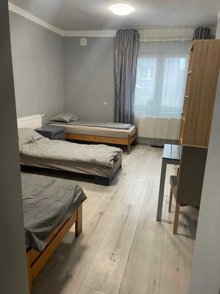 dom wolnostojący, 5 pokoi Sosnowiec Klimontów, ul. Józefa Ignacego Kraszewskiego. Zdjęcie 3