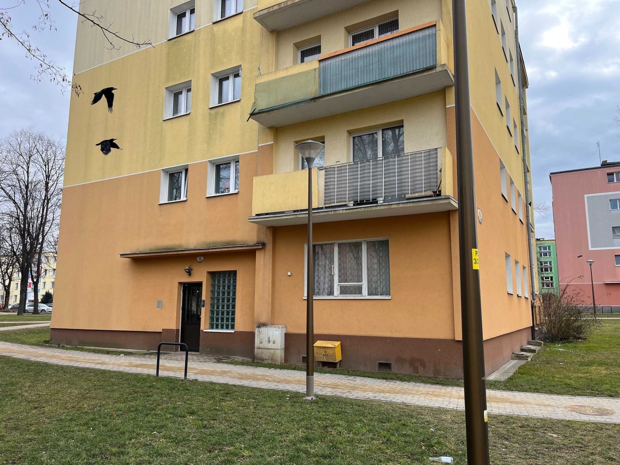 Mieszkanie 2-pokojowe Dzierżoniów, os. Kolorowe. Zdjęcie 1