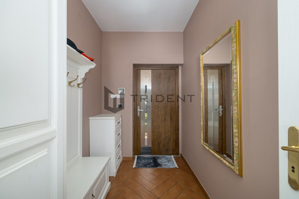 dom wolnostojący, 7 pokoi Łoś. Zdjęcie 5