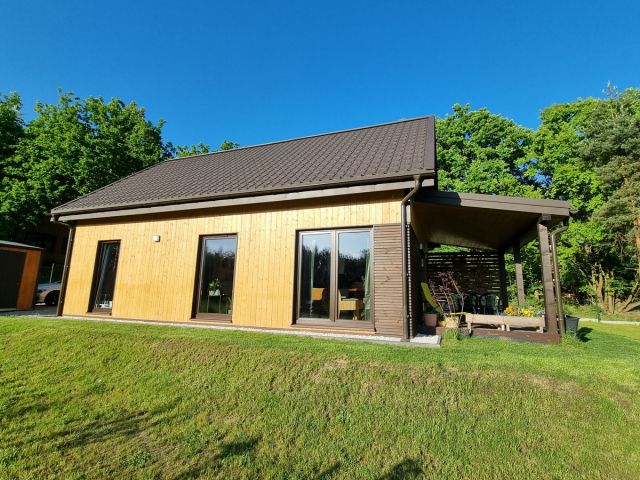 dom wolnostojący, 4 pokoje Bagno. Zdjęcie 16