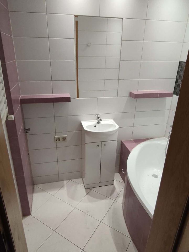 Mieszkanie 3-pokojowe Księginice. Zdjęcie 6