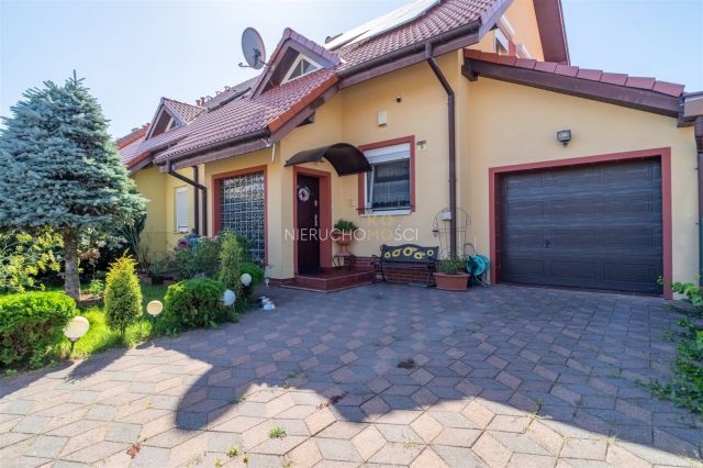 dom szeregowy, 4 pokoje Wołów, ul. Zaułek Zielony. Zdjęcie 1