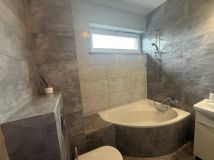 Mieszkanie 3-pokojowe Radwanice. Zdjęcie 4