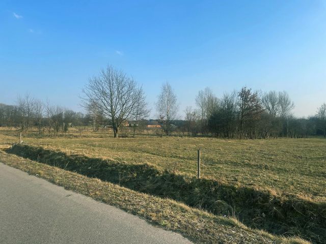 Działka budowlana Nowinki. Zdjęcie 1