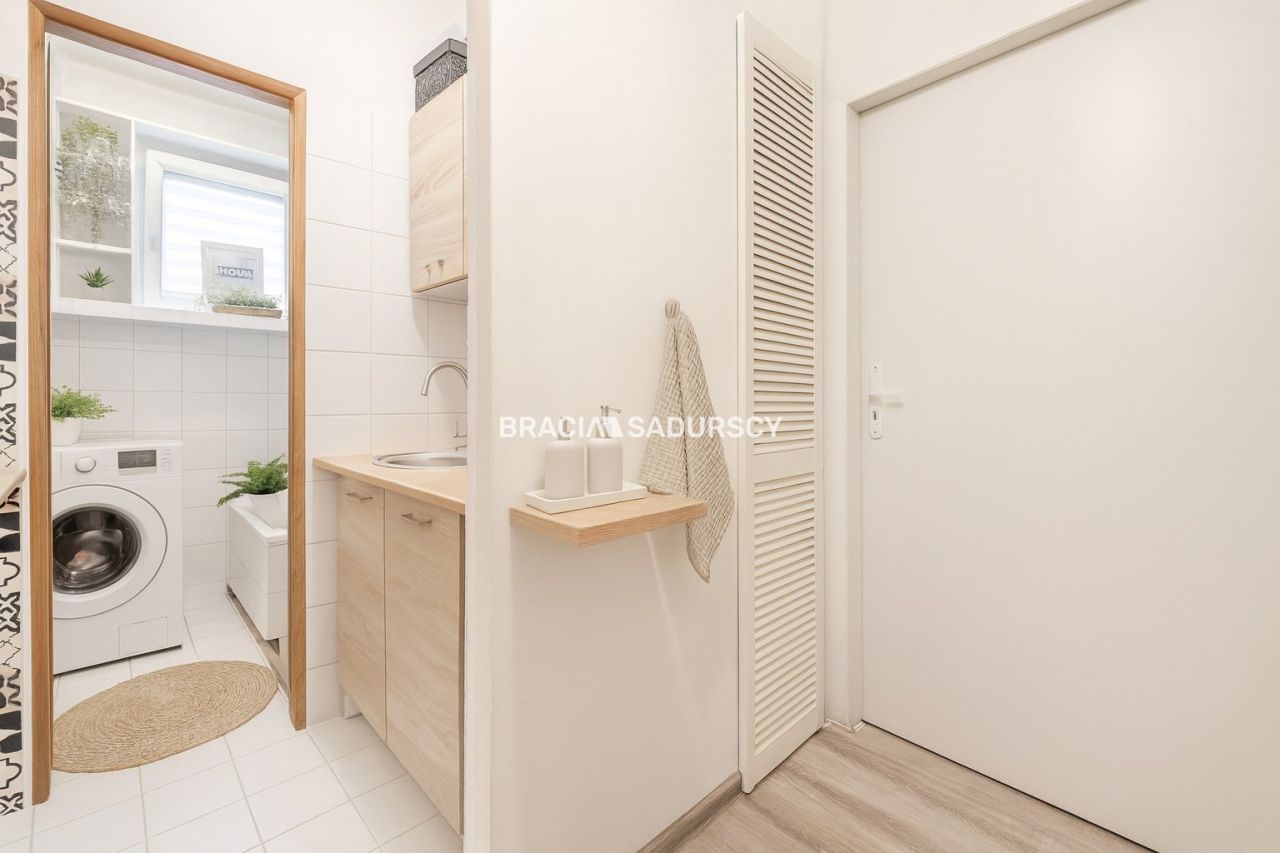 Mieszkanie 1-pokojowe Kraków Krowodrza, ul. Kazimierza Wielkiego. Zdjęcie 4