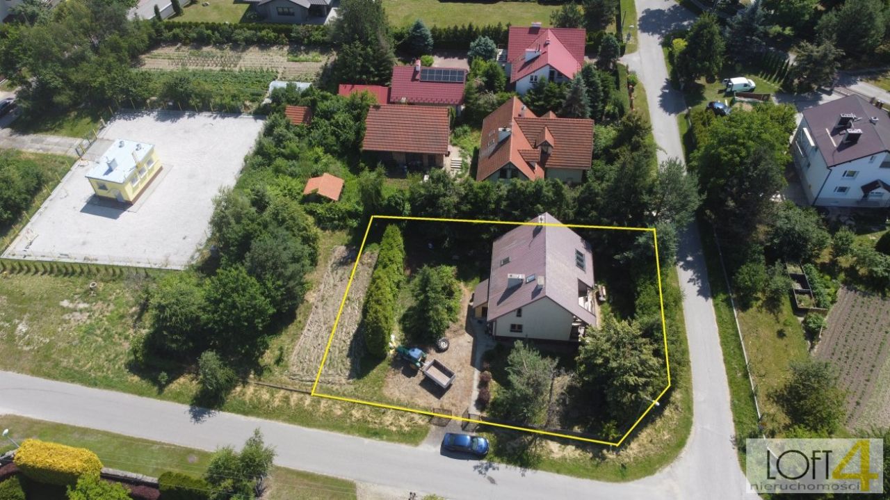 dom wolnostojący, 6 pokoi Tarnowiec, ul. Widokowa. Zdjęcie 14