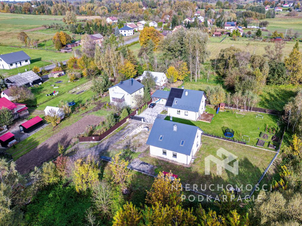 dom wolnostojący, 5 pokoi Nowy Borek. Zdjęcie 9