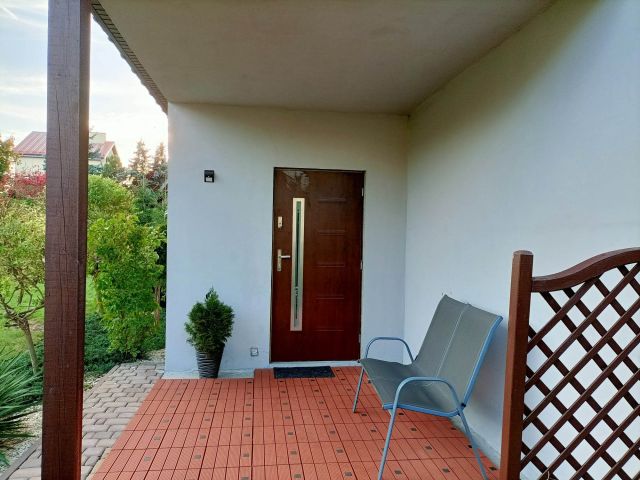 dom wolnostojący, 2 pokoje Kleosin, ul. Władysława Broniewskiego. Zdjęcie 1