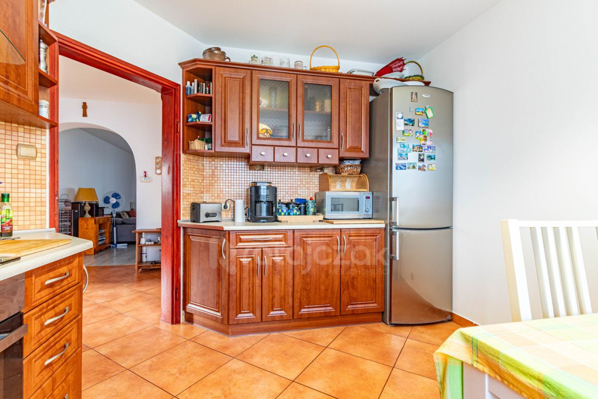 dom wolnostojący, 7 pokoi Nadole, ul. Osiedle na Stoku. Zdjęcie 9