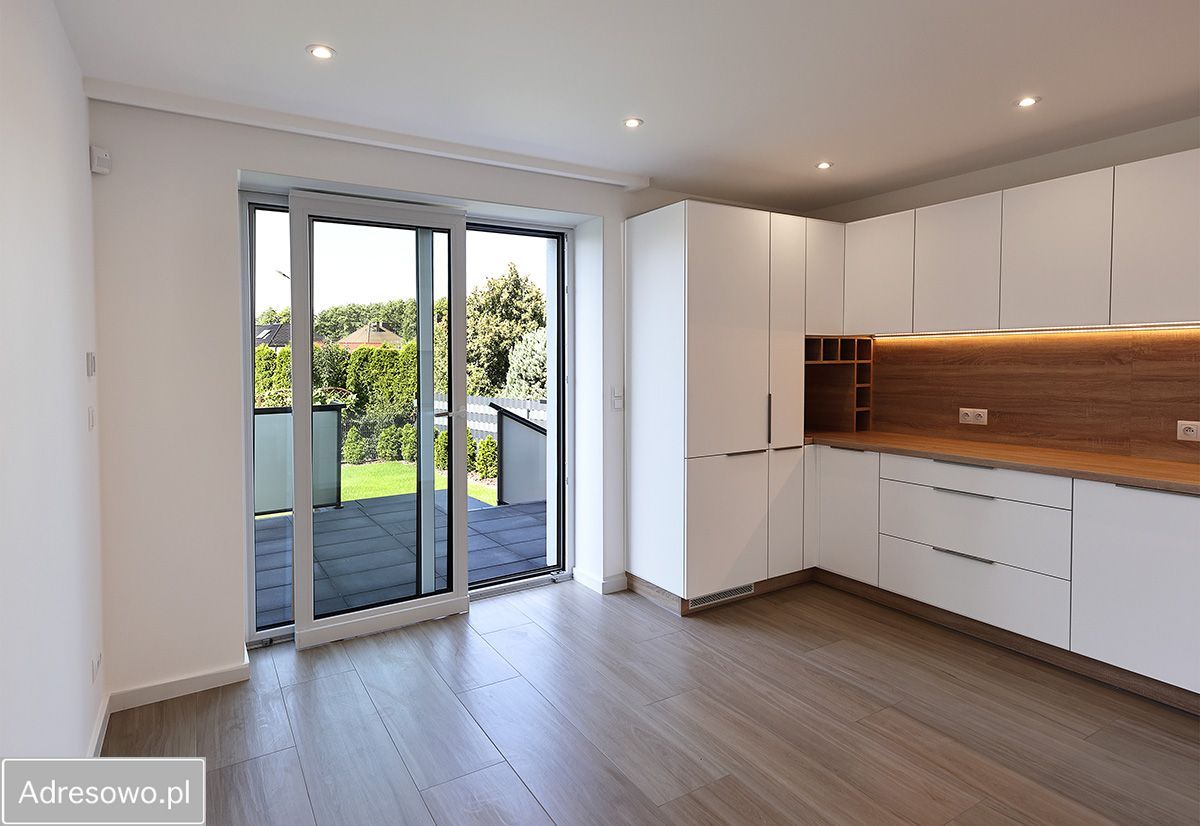 dom wolnostojący, 5 pokoi Olesno, ul. Złota. Zdjęcie 2