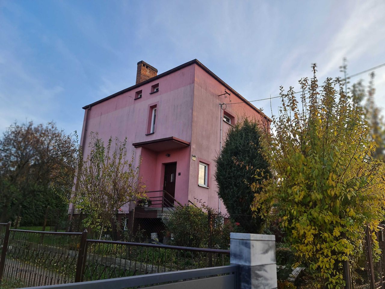 dom wolnostojący Miechów, os. Stefana Żeromskiego. Zdjęcie 5