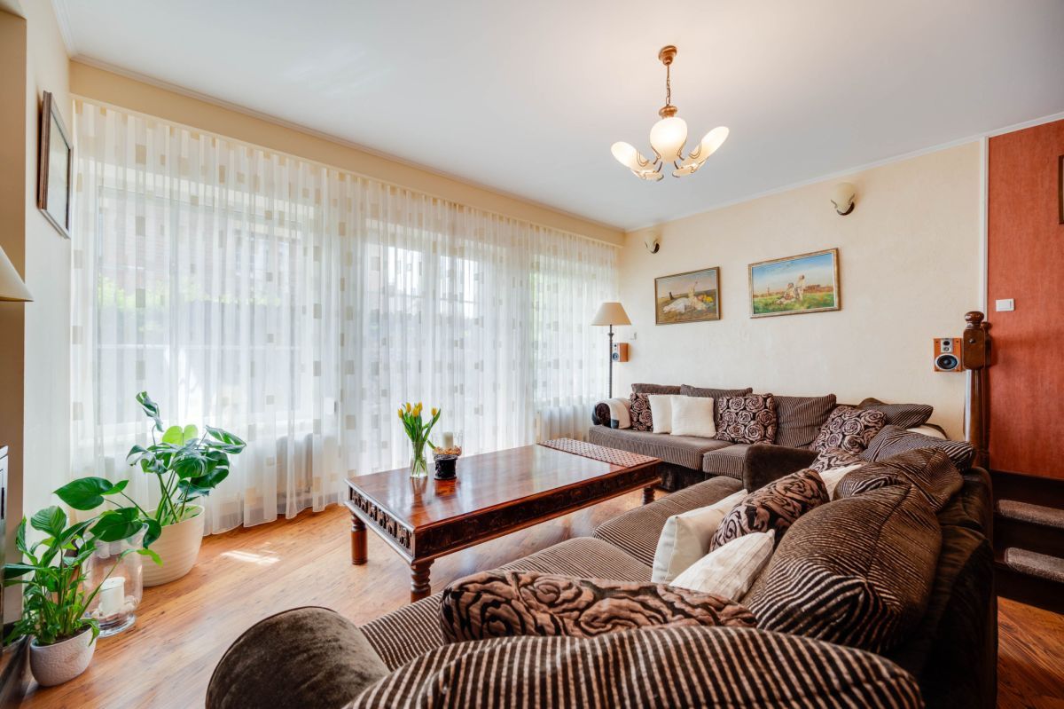 dom wolnostojący, 6 pokoi Rumia, ul. Kwiatowa. Zdjęcie 9