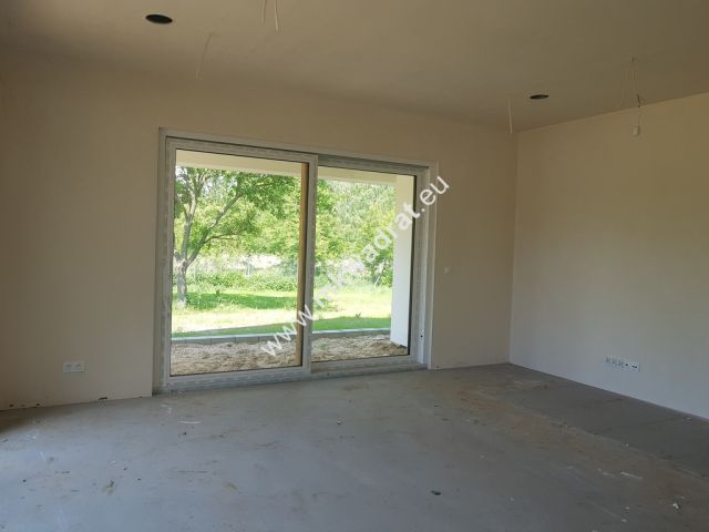 dom wolnostojący, 6 pokoi Terenia. Zdjęcie 13