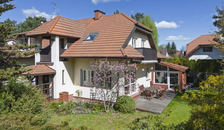 dom wolnostojący, 5 pokoi Laski, ul. Pogodna