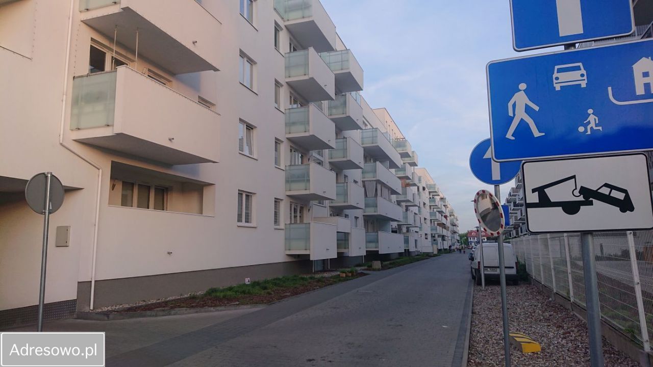 Mieszkanie 2-pokojowe Ząbki, ul. Christiana Andersena. Zdjęcie 1