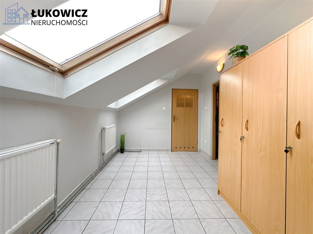 Mieszkanie 5-pokojowe Bielsko-Biała Komorowice Krakowskie. Zdjęcie 27