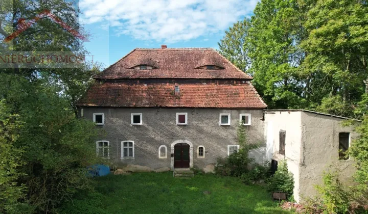 dworek, 7 pokoi Siekierczyn