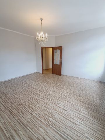 Mieszkanie 3-pokojowe Kalisz Centrum, ul. Warszawska. Zdjęcie 4