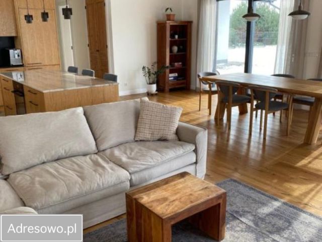 dom wolnostojący, 5 pokoi Stare Babice. Zdjęcie 1