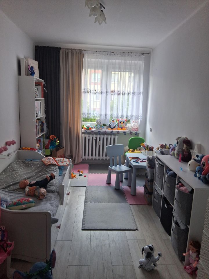 Mieszkanie 3-pokojowe Ostrzeszów, os. Osiedle Zamkowe. Zdjęcie 2