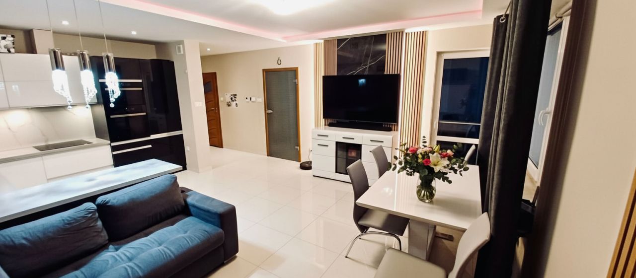 Mieszkanie 5-pokojowe Rembelszczyzna, ul. Strużańska. Zdjęcie 1