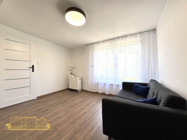 Mieszkanie 2-pokojowe Kraków Mydlniki, ul. Kazimierza Wierzyńskiego. Zdjęcie 1