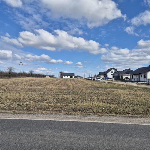 Działka budowlana Skrzynki, ul. św. Huberta. Zdjęcie 1