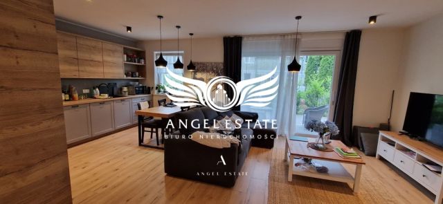 Mieszkanie 4-pokojowe Szczecin, ul. Krakowska. Zdjęcie 3