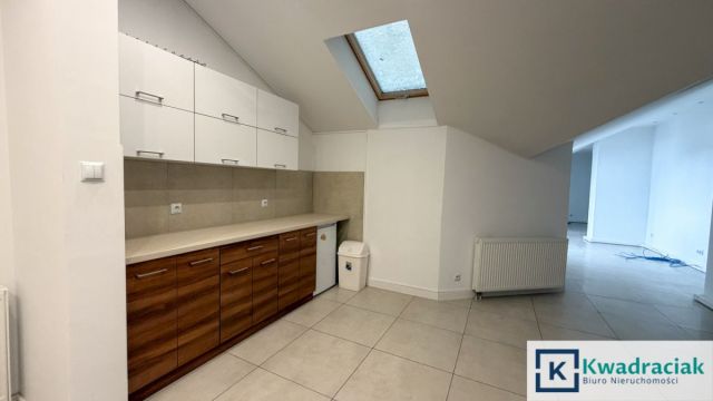 Lokal Jasło, ul. Adama Asnyka. Zdjęcie 1