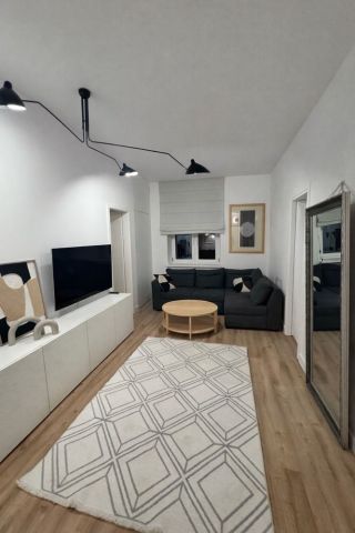 Mieszkanie 3-pokojowe Warszawa Praga-Południe, ul. Zgierska. Zdjęcie 1