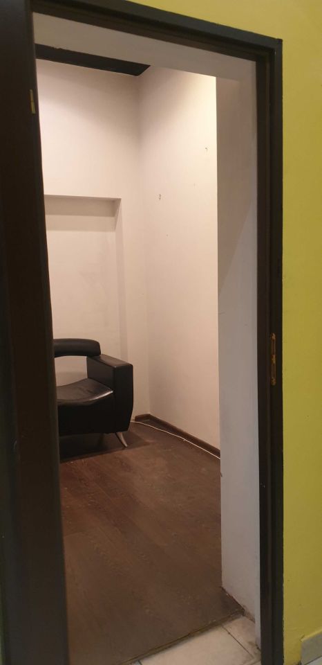 Lokal Kraków Podgórze Duchackie, ul. Beskidzka. Zdjęcie 4