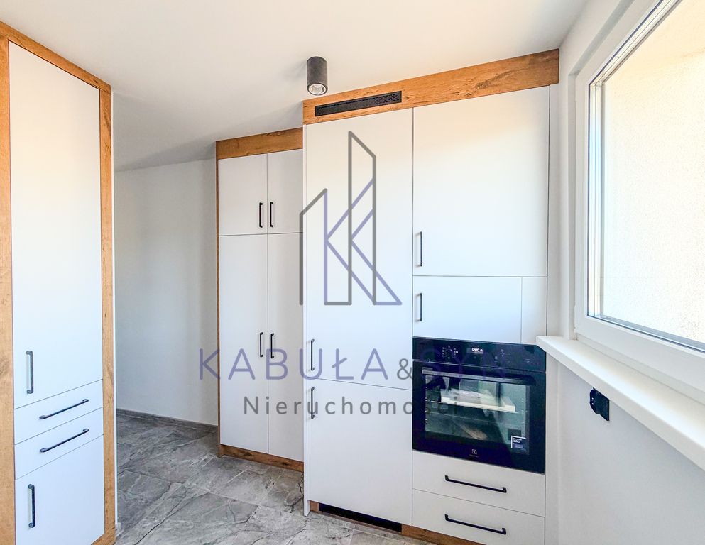 Mieszkanie 3-pokojowe Bydgoszcz Błonie, ul. Konstantego Ildefonsa Gałczyńskiego. Zdjęcie 4