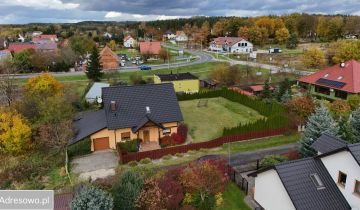 dom wolnostojący, 5 pokoi Droszków, ul. Truskawkowa