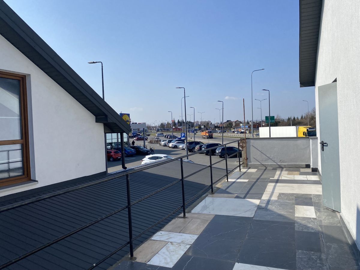 bliźniak, 4 pokoje Radom Długojów, ul. Szara. Zdjęcie 3