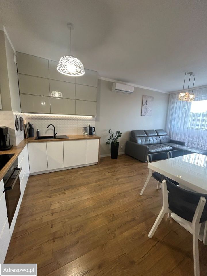 Mieszkanie 3-pokojowe Radom Osiedle XV-lecia, ul. Żwirki i Wigury. Zdjęcie 16