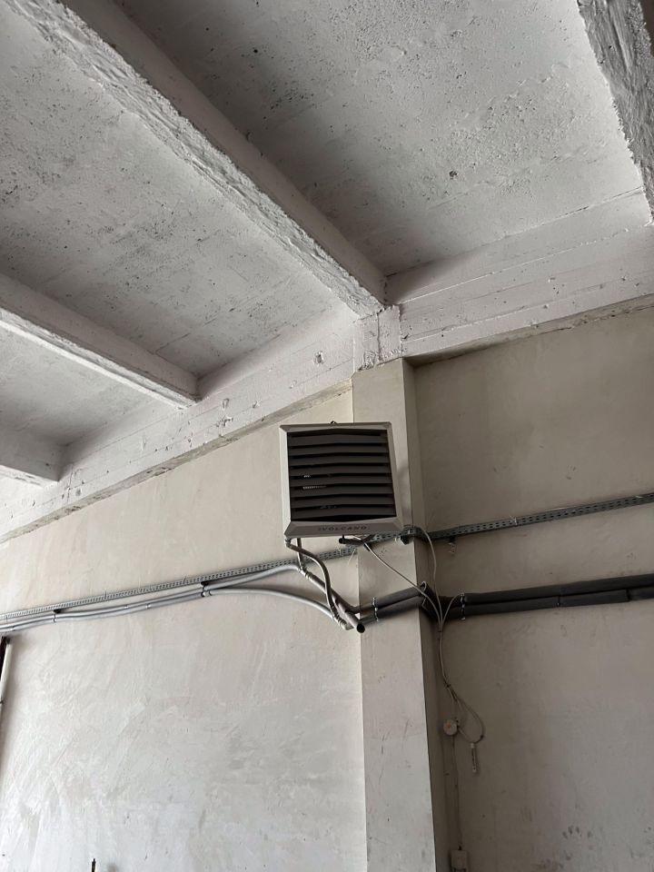 Hala/magazyn Gdynia Chylonia, ul. Hutnicza. Zdjęcie 8