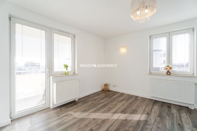 Mieszkanie 3-pokojowe Kraków Prądnik Biały, al. 29 Listopada. Zdjęcie 2