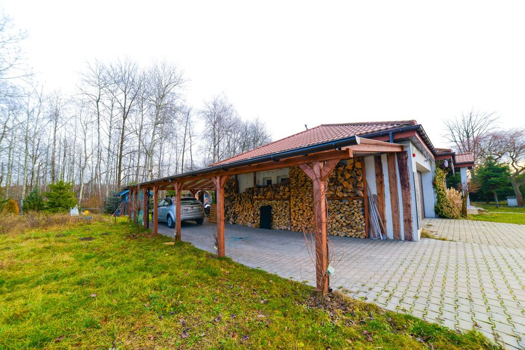 dom wolnostojący, 4 pokoje Prażmów. Zdjęcie 16