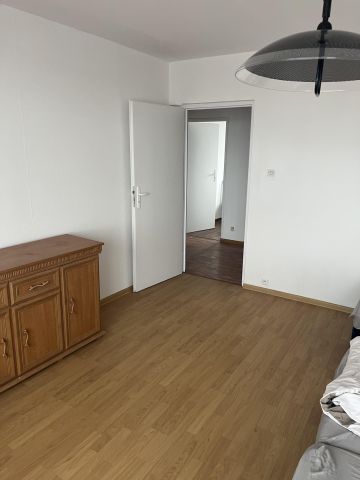 Mieszkanie 3-pokojowe Gorzów Wielkopolski Piaski, ul. Jana Kochanowskiego. Zdjęcie 2