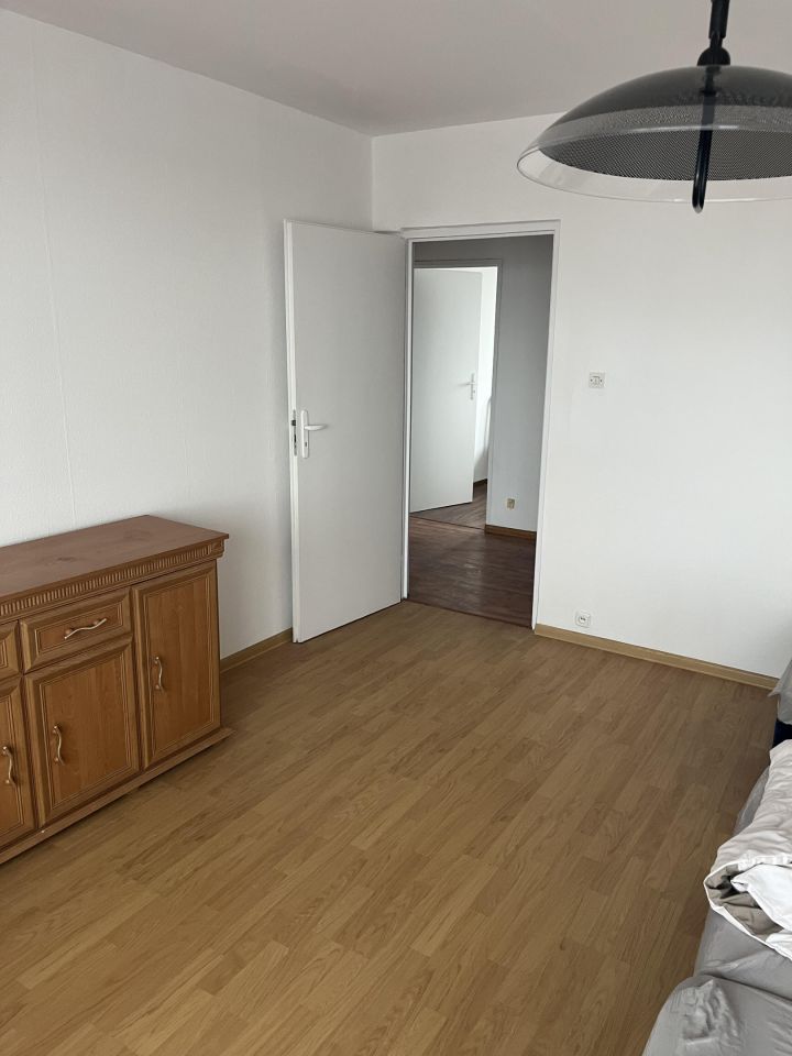 Mieszkanie 3-pokojowe Gorzów Wielkopolski Piaski, ul. Jana Kochanowskiego. Zdjęcie 2