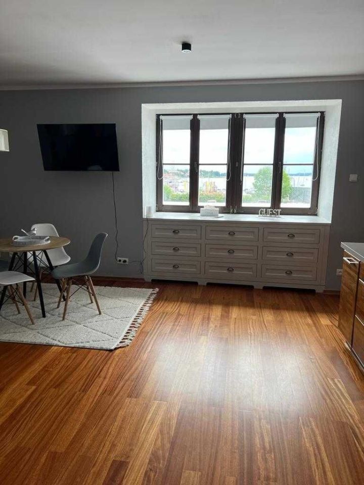 Mieszkanie 2-pokojowe Mikołajki, pl. Wolności. Zdjęcie 3